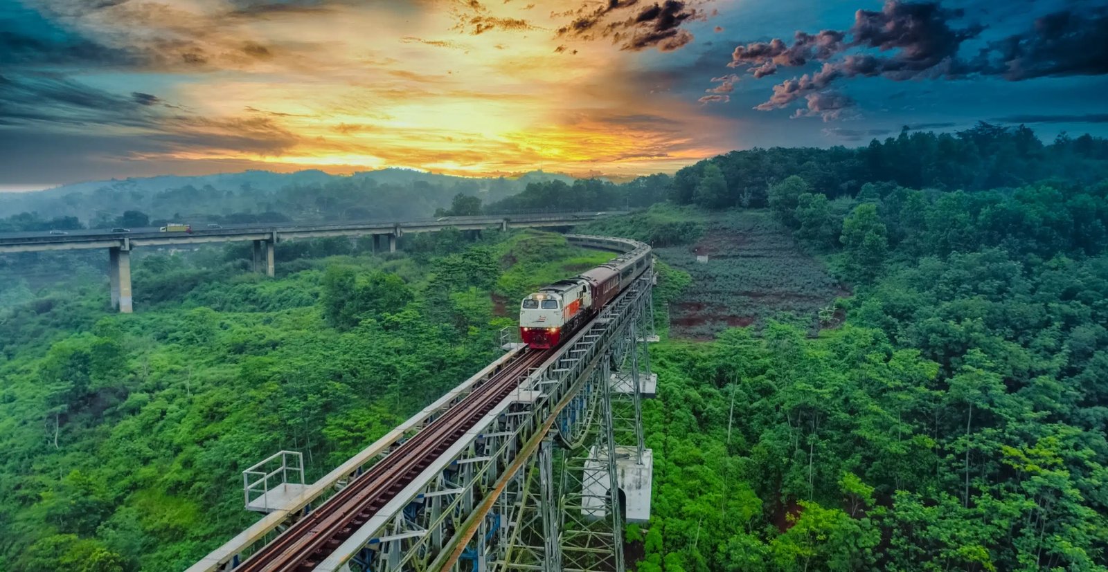 Rental Mobil Dekat Stasiun Tasikmalaya: Solusi Praktis Langsung Jalan + Bisa Lepas Kunci atau Supir