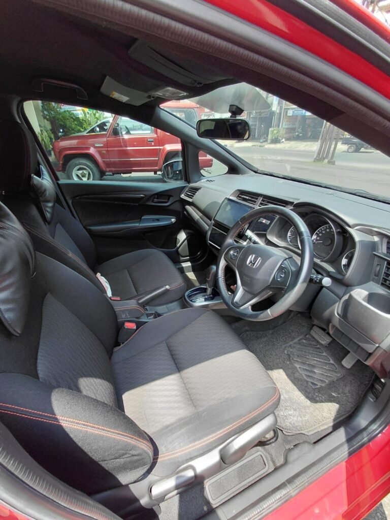 Rental mobil murah di Tasikmalaya Rental Mobil Tasikmalaya Murah | Brio, Avanza, Innova, Hiace